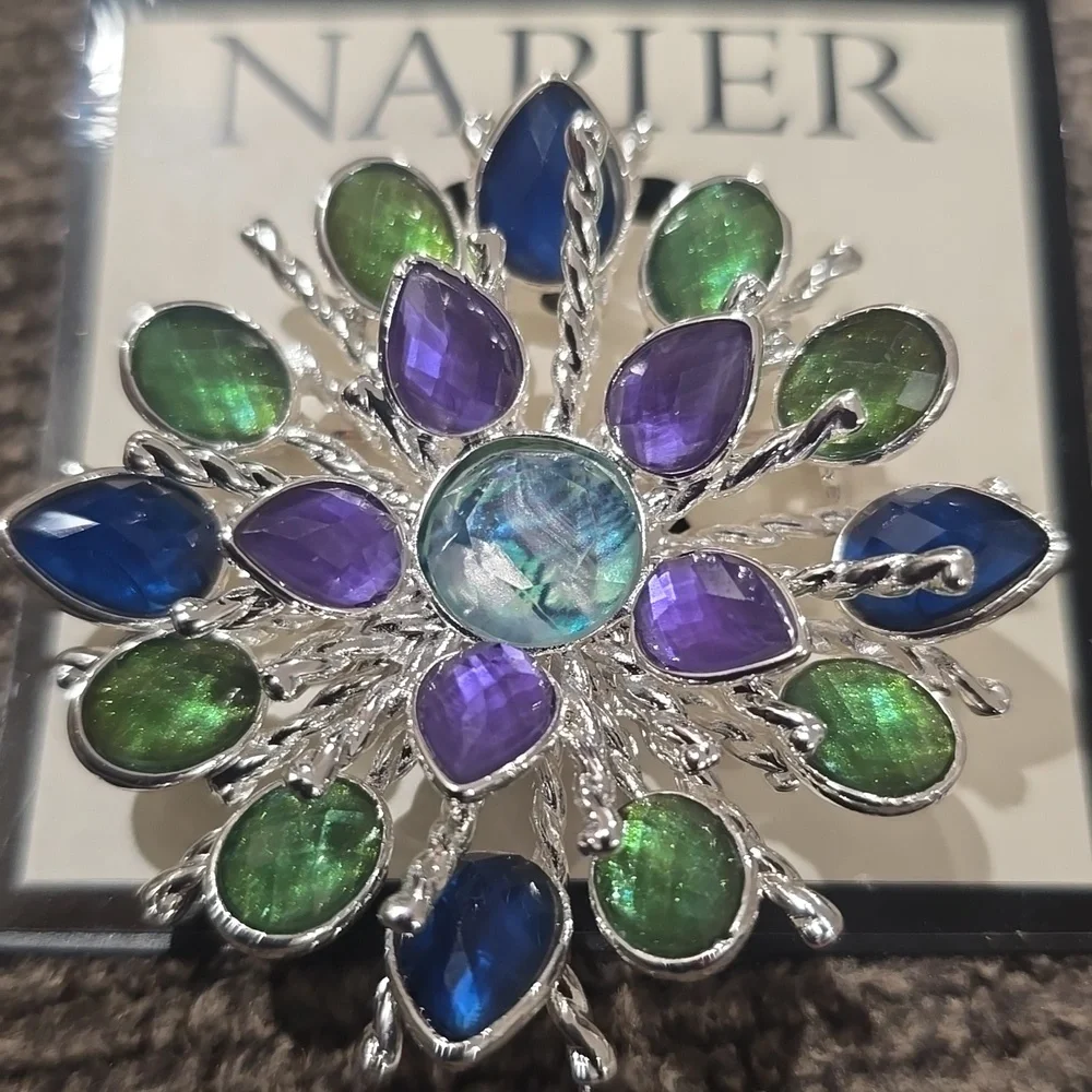 NAPIER BRAND FASHION JEWELRY FANCY PURPLE 